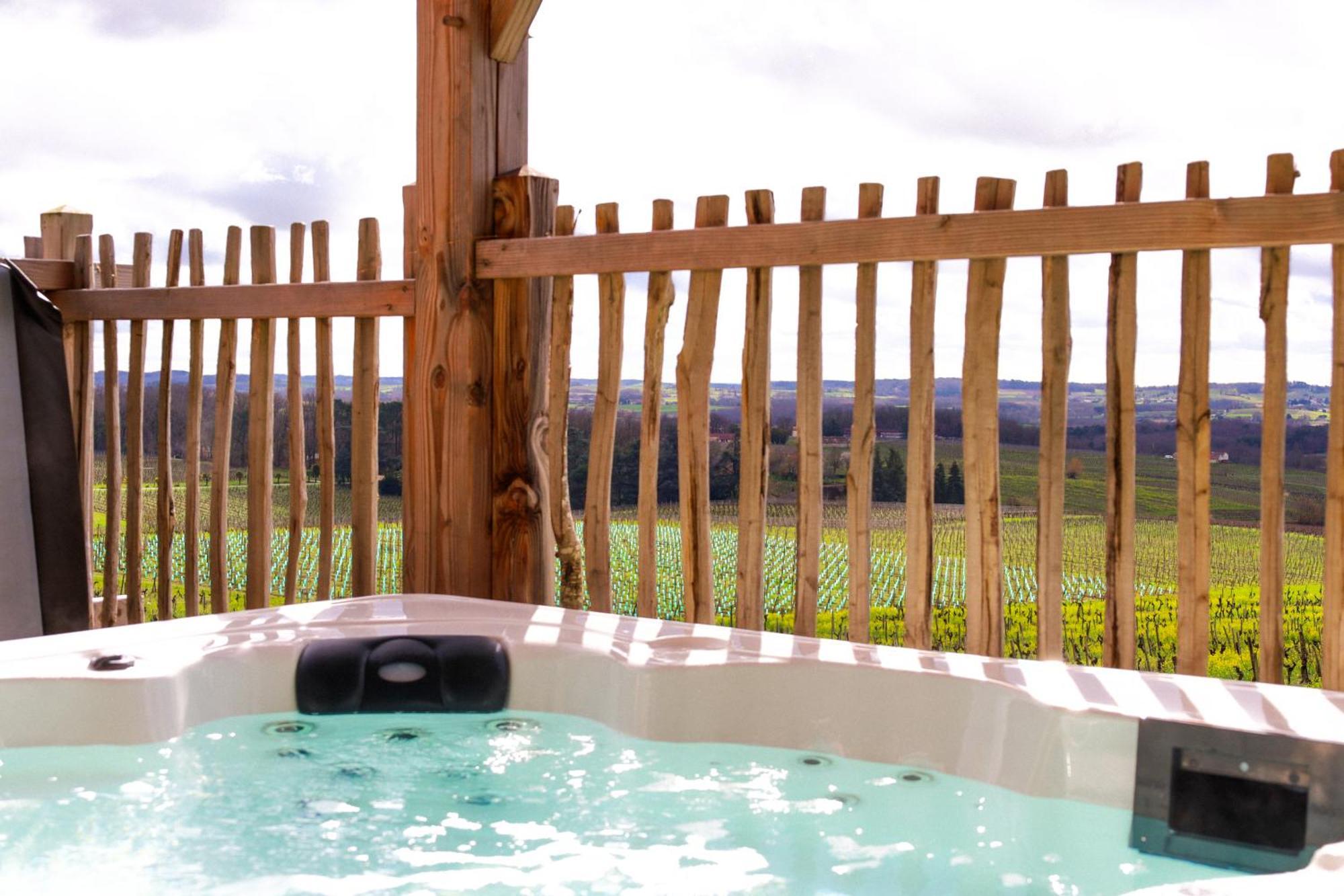 Le Domaine De La Tour Des Vents Bed & Breakfast Bergerac Bagian luar foto