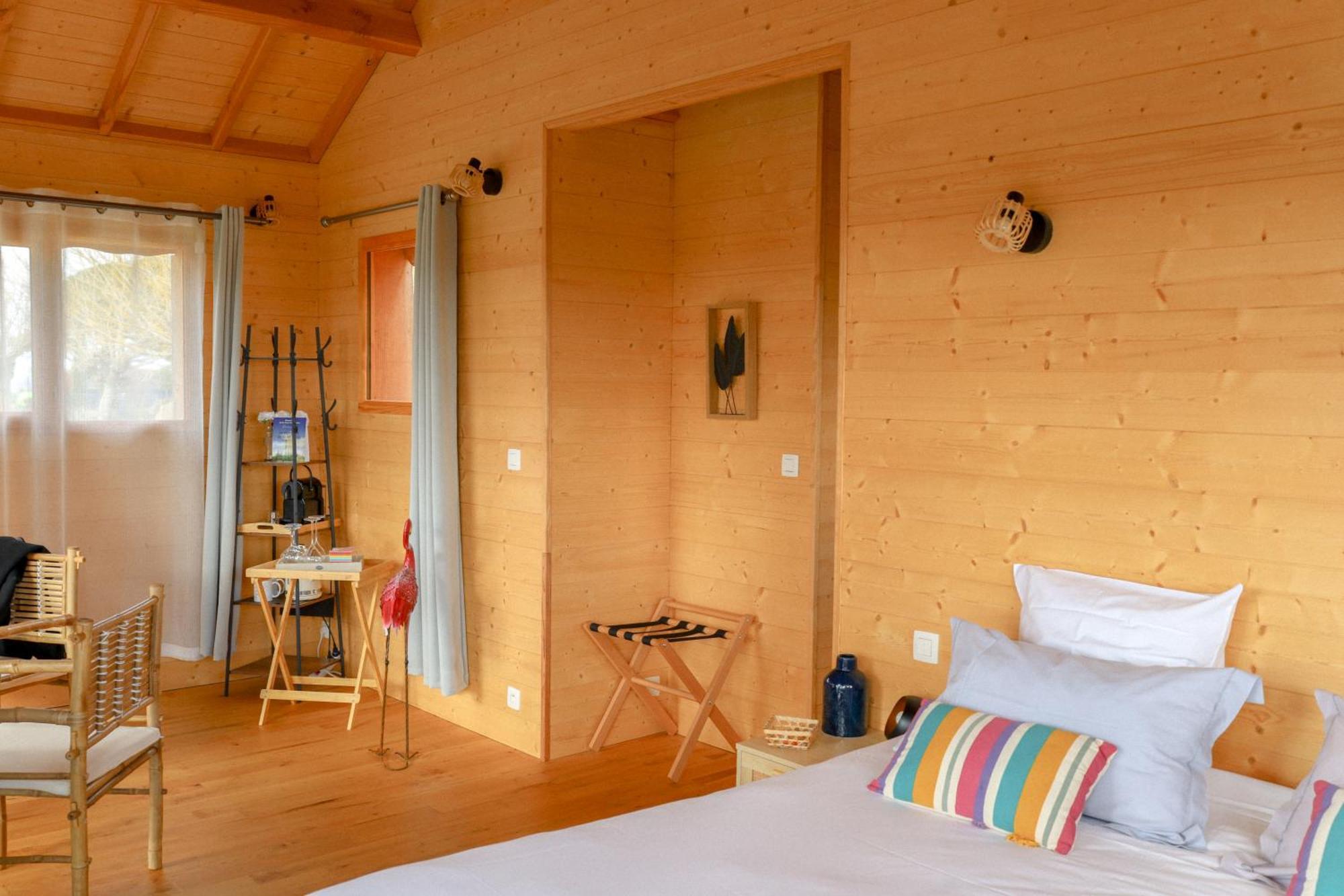 Le Domaine De La Tour Des Vents Bed & Breakfast Bergerac Bagian luar foto