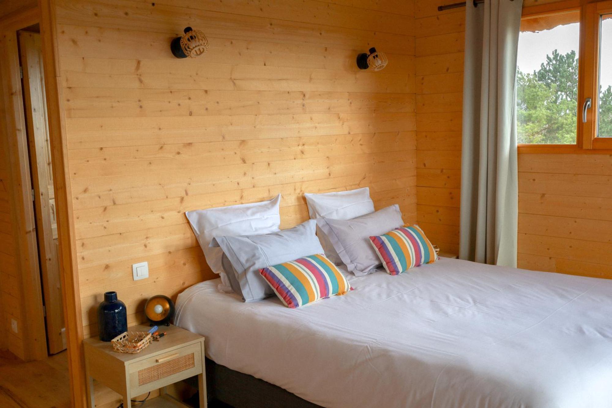 Le Domaine De La Tour Des Vents Bed & Breakfast Bergerac Bagian luar foto
