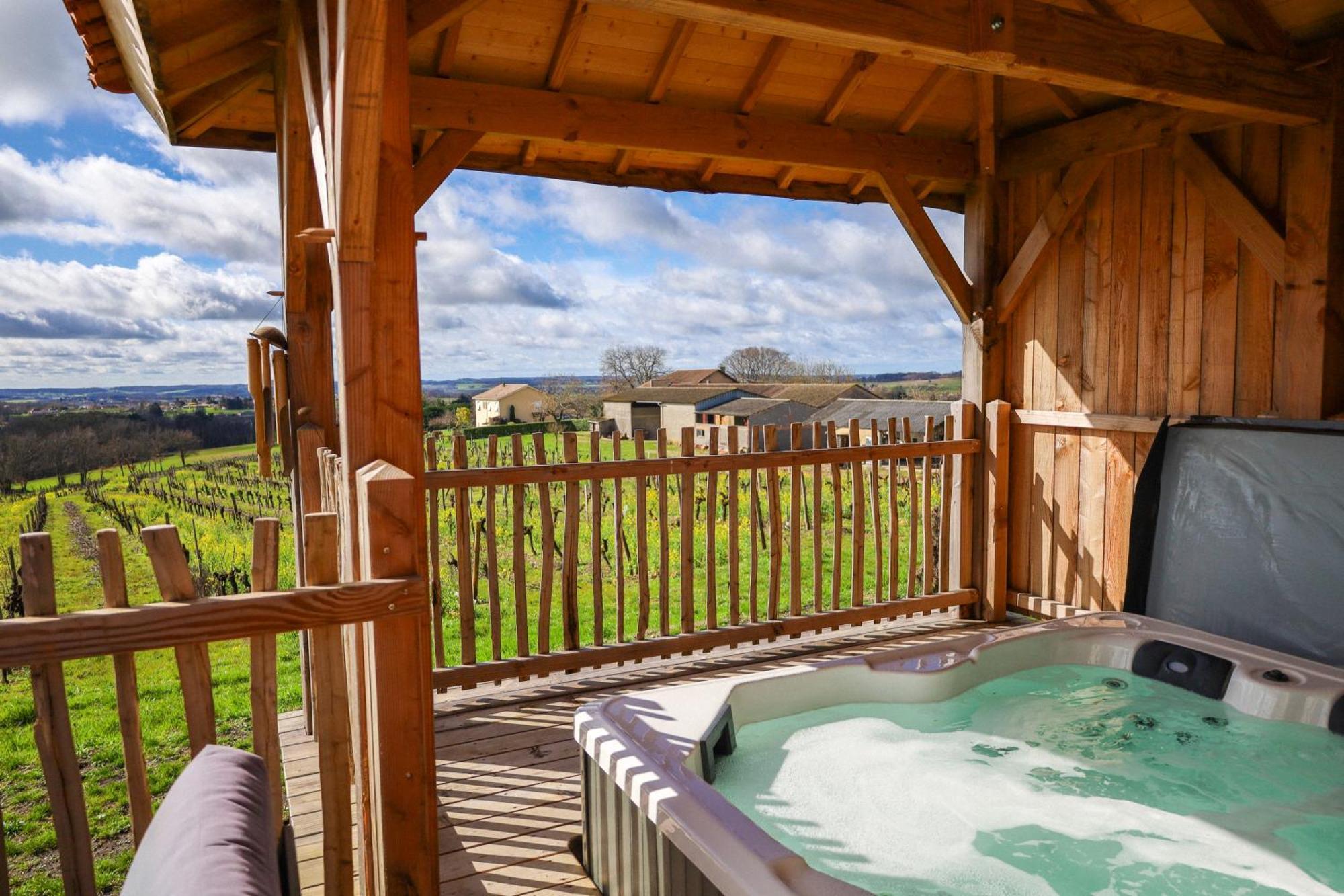Le Domaine De La Tour Des Vents Bed & Breakfast Bergerac Bagian luar foto