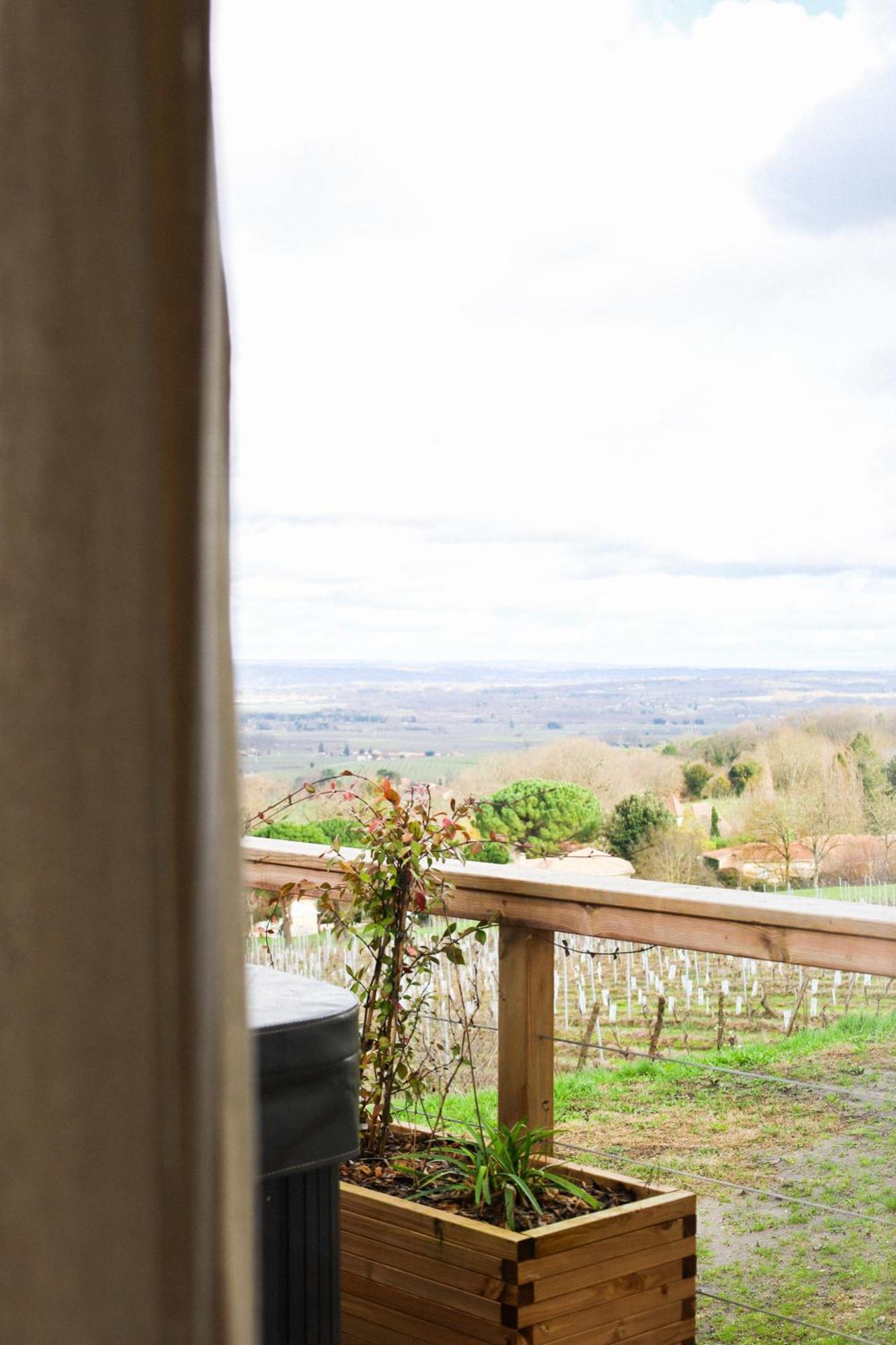 Le Domaine De La Tour Des Vents Bed & Breakfast Bergerac Bagian luar foto