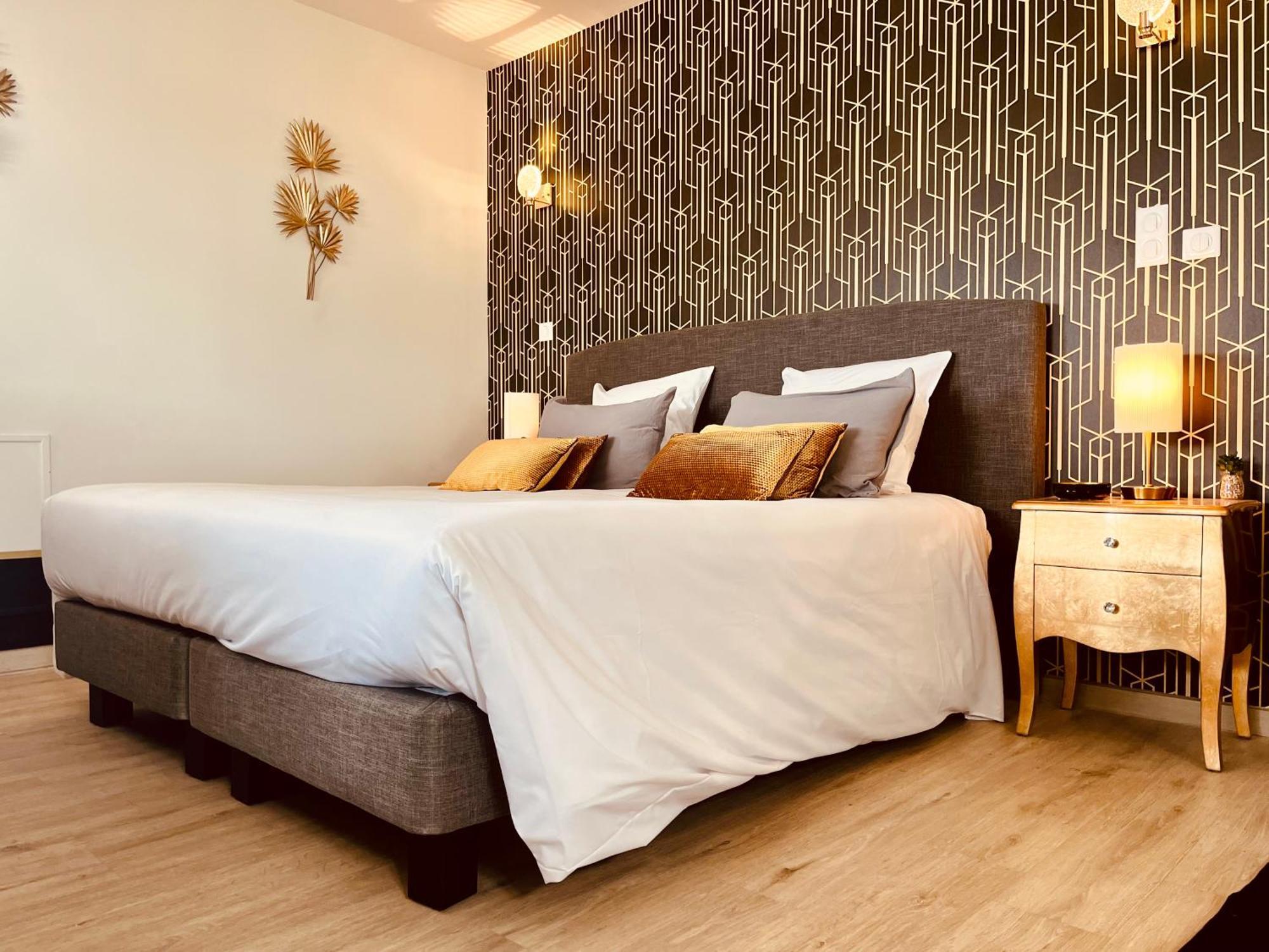 Le Domaine De La Tour Des Vents Bed & Breakfast Bergerac Bagian luar foto